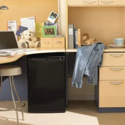 Danby 2,6 Cu Ft Refrigerator Compact - DAR026A1BDD Black New