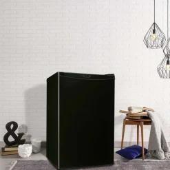 Danby 4,4 cu ft Refrigerator Compact - DAR044A4BDD Black Outlet