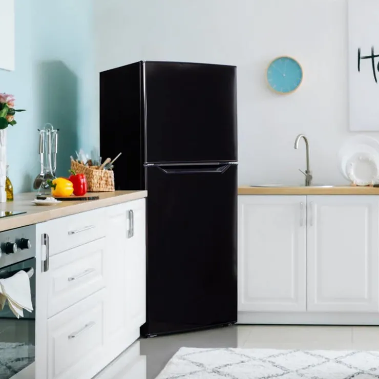 Danby 24 in 10,1 Cu ft Refrigerator Top Freezer - DFF101B1BDB Stainless Outlet