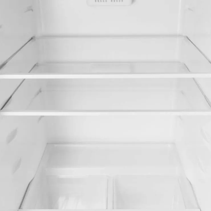 Danby 28 in 18 Cu ft Refrigerator Top Freezer - DFF176B1SLDB Stainless Hot