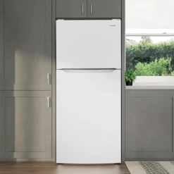 Frigidaire 18 Cu ft 30 In Refrigerator Top Freezer - FFHT1814YW White Discount