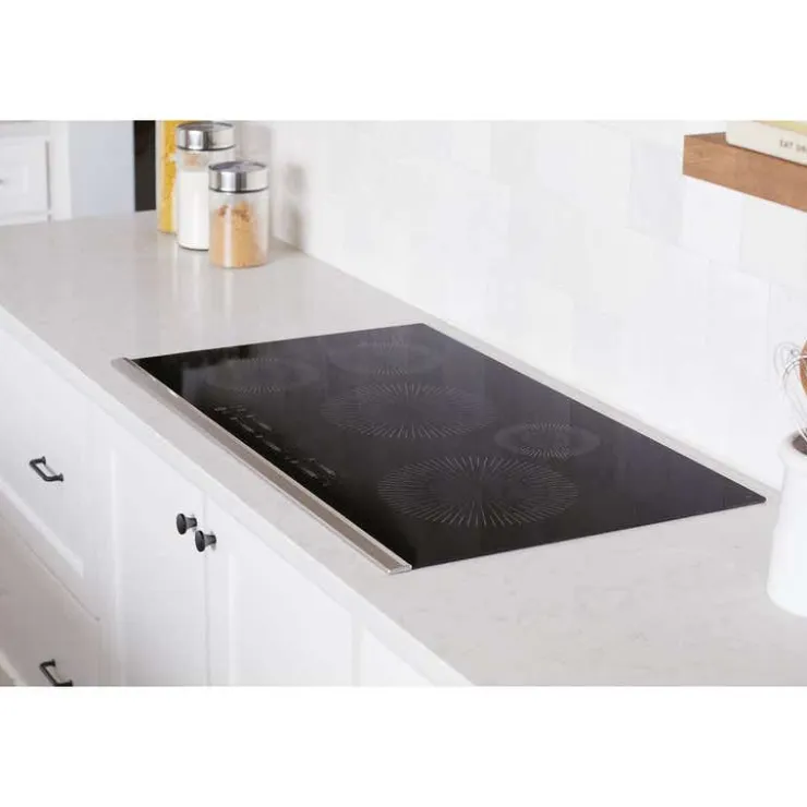 Frigidaire Gallery Cooktop Glass-Ceramic 36" Electric - GCCI3667AB Black Clearance