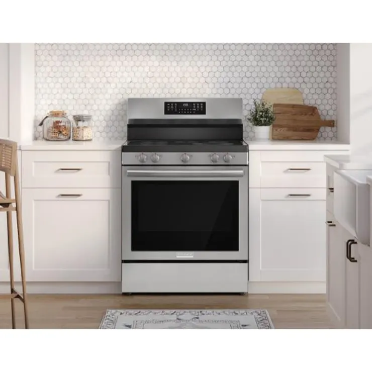 Frigidaire Gallery FRIGIDAIRE Range 30" Electric Glass-Ceramic - GCRE306CBF Stainless Clearance