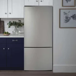 GE Appliances GE 17,7 Cu Ft 31 In Refrigerator Bottom Freezer - GBE17HYRFS Stainless Steel Clearance