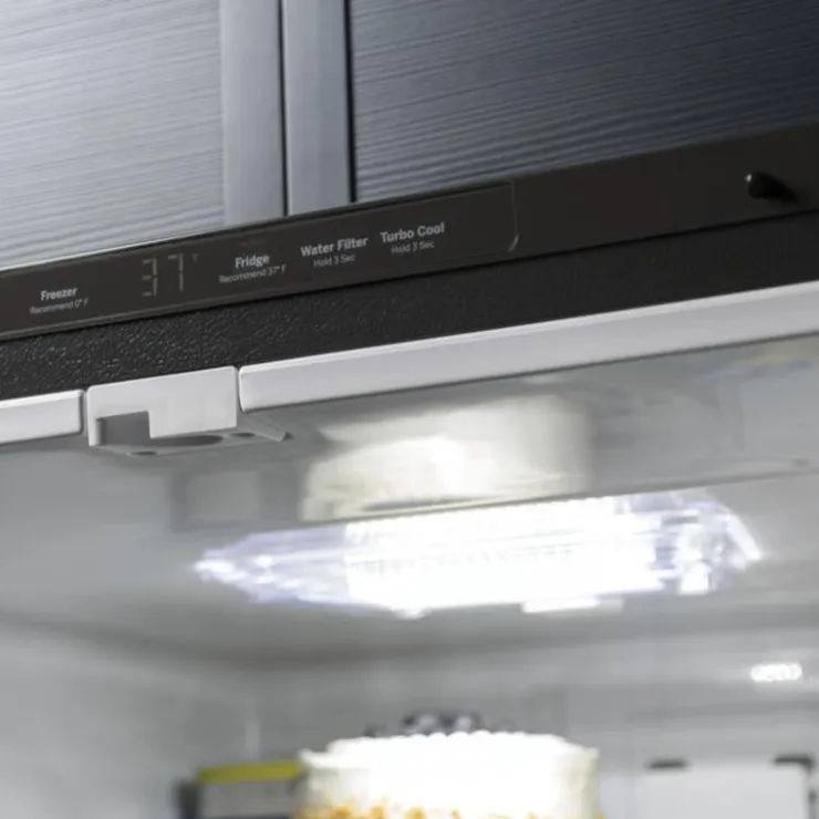 GE Appliances GE 24,7 Cu Ft 33 In Refrigerator Bottom Freezer, French door - GNE25JYKFS Stainless Steel Outlet