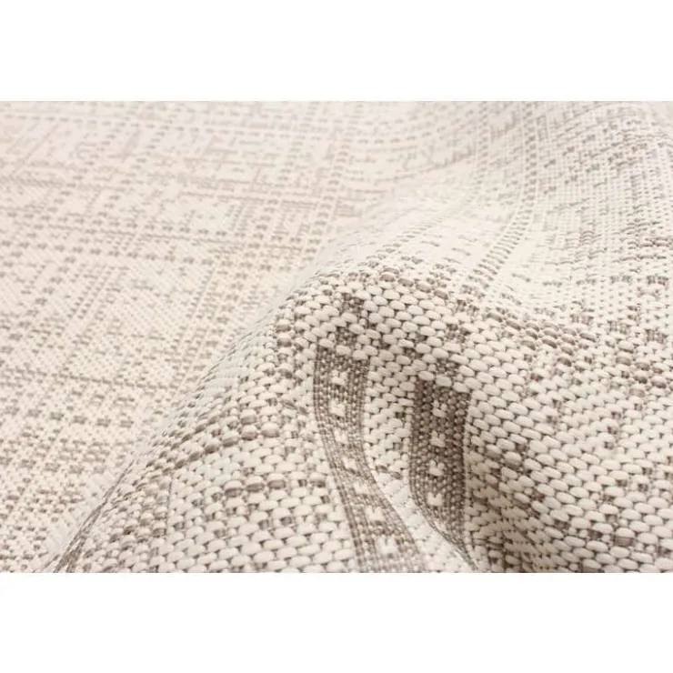 Indoor or Outdoor Rug - 4 x 6 Ivory