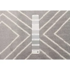 Indoor Rug - 7 x 10 Grey/White Outlet