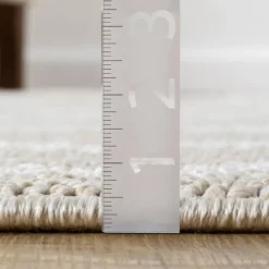 Indoor Rug - 6 x 9 White/Beige New