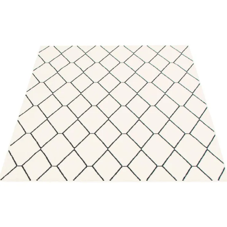 Indoor Rug - 5 x 7 White/Navy Clearance