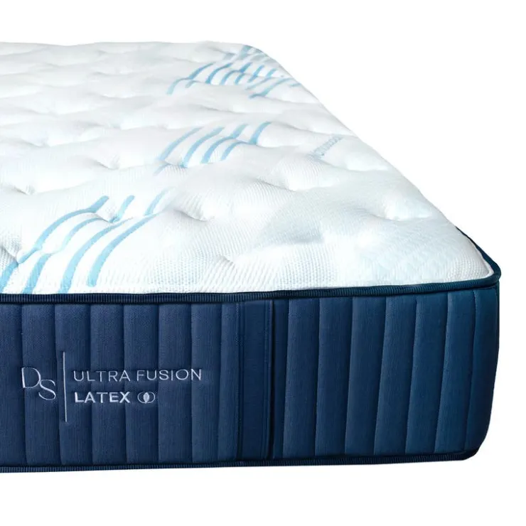 Dreamstar Twin XL Medium-Firm Memory Foam Mattress-in-a-Box - 39" x 80" Quilted Blue/White Hot